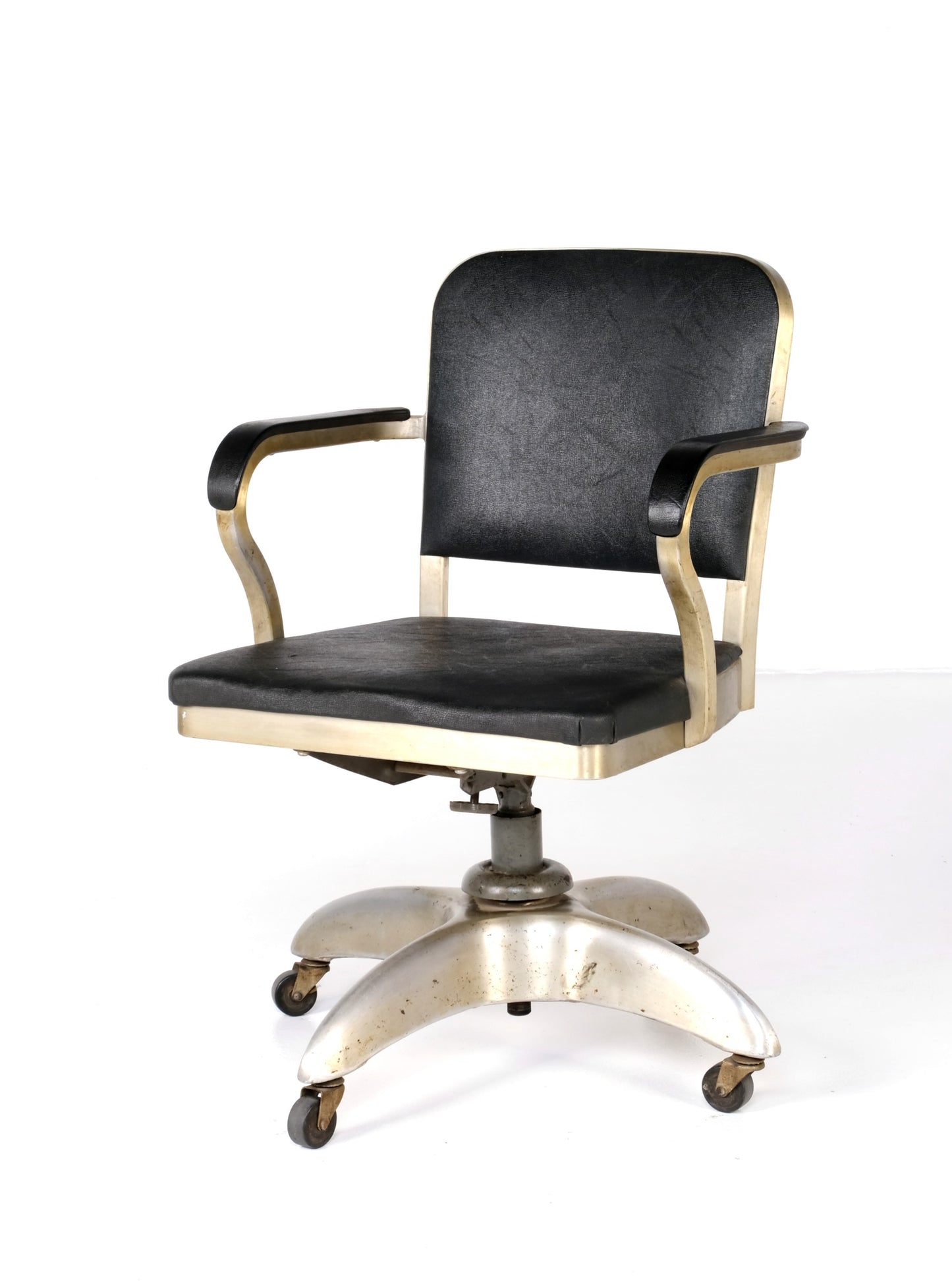 INDUSTRIAL OFFICE SWIVEL ARMCHAIRS BY: GOODFORM