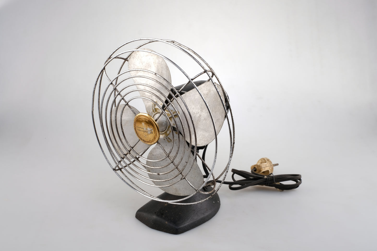 VINTAGE MANNING BOWMAN ELECTRIC FAN
