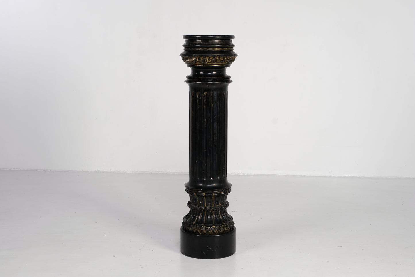 DORIC BLACK WOOD PEDESTAL