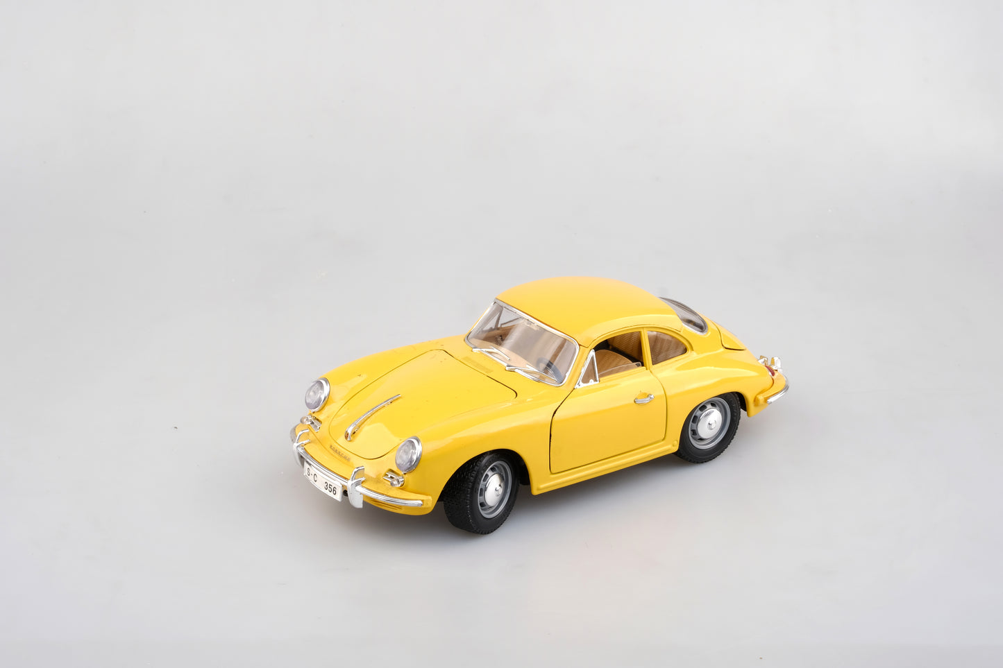 PORSCHE 356B YELLOW