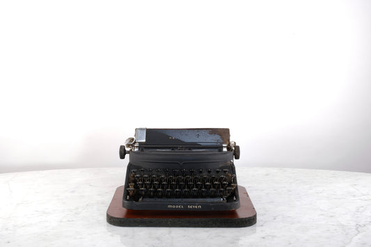 AUTHENTIC REMINGTON MODEL 7 TYPE WRITER