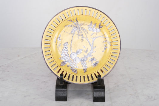 WONG LEE  VINTAGE COLLLECTABLE PORCELAIN PLATE